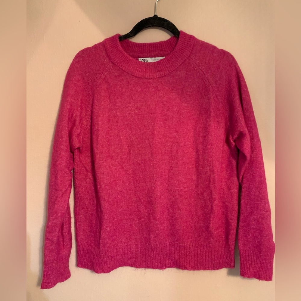 Zara Women's Hot Pink Crew Neck Sweater, size Small, Scandi Girl